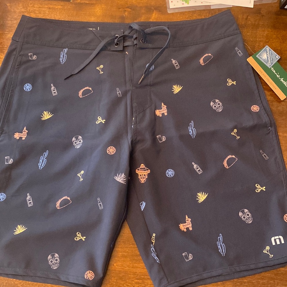 NWT Travis Mathew boardshorts swimsuit